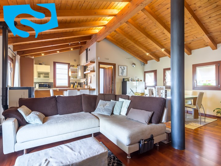 Attici/Mansarde a Casier